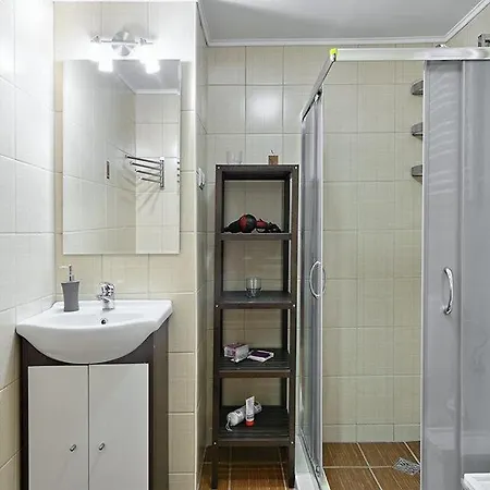 For 6 Διαμέρισμα *